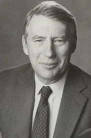 Robert MacNeil